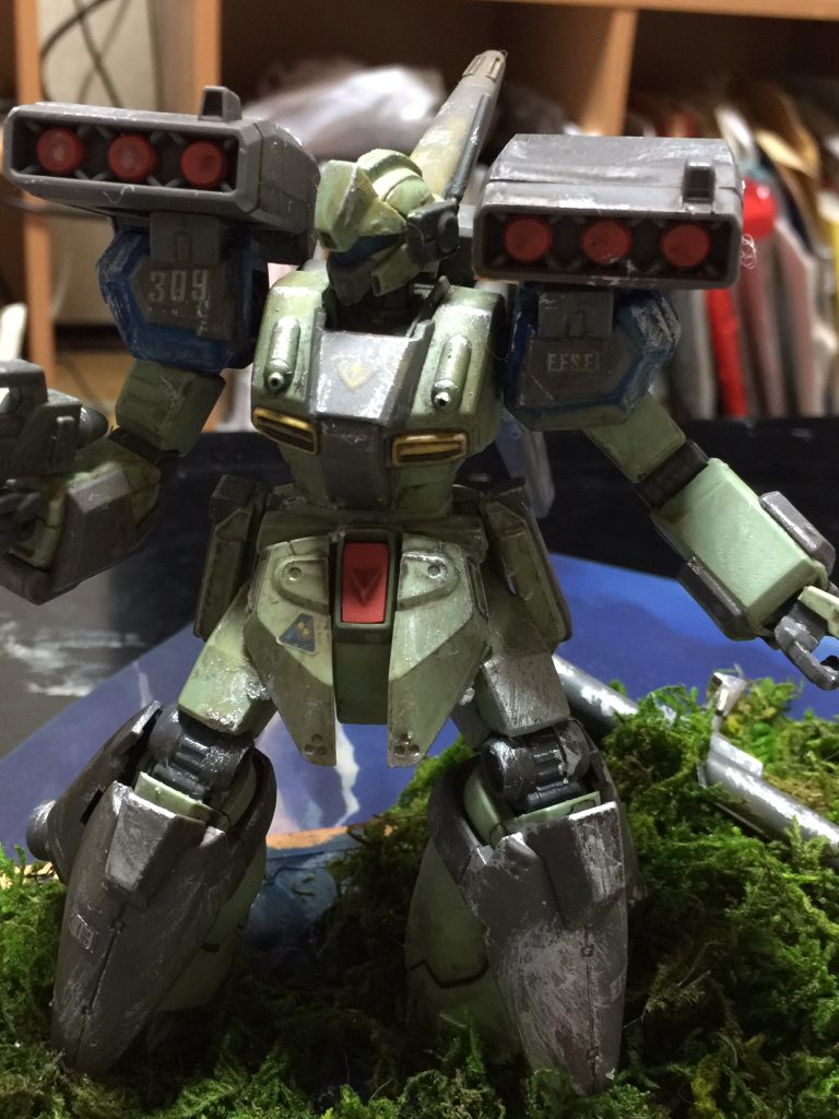 スタークジェガンの制作した頃は
塗装技術や知識無く また 武装強化も
しませんでした。