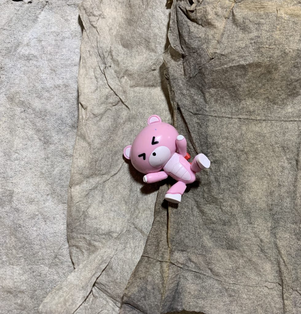 マントなティッシュ。実験的に色々な色で作ってみました♪それにしても汚い色だなぁ。