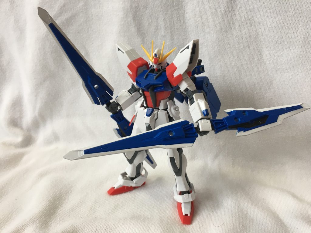 最後の手段
ウィングサーベル

エール装備のバックパックウィングはすべてサーベルとして使用可能であり、あまり積極的に使用はできないがもしものときには使える装備