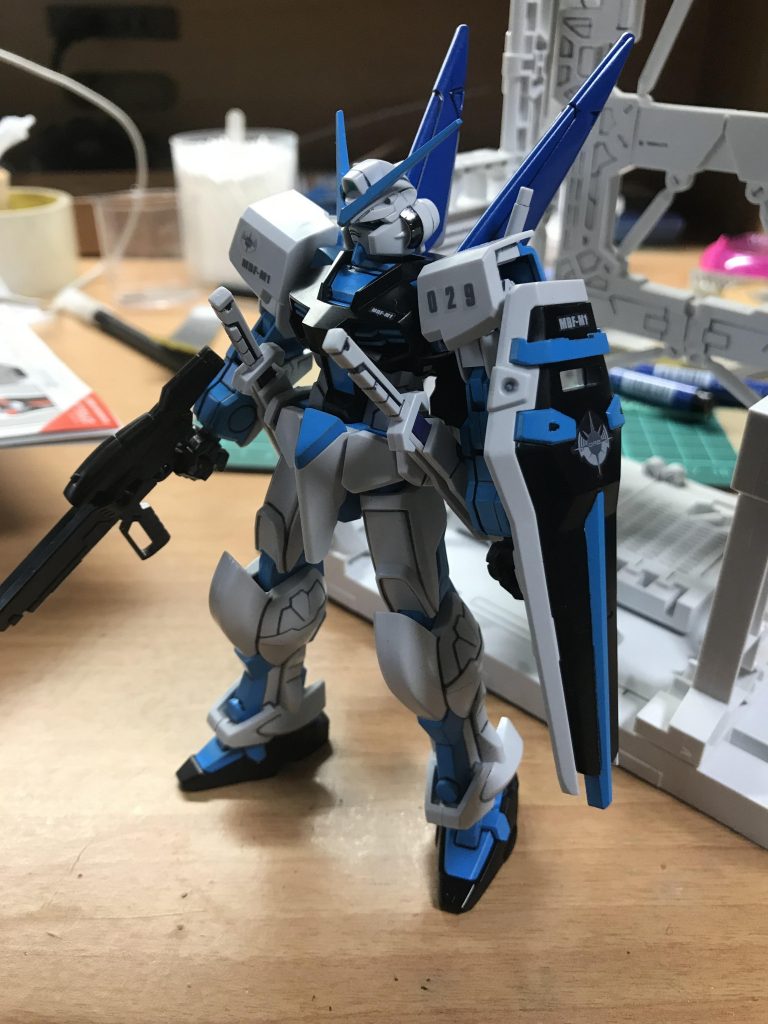 塗装のみの状態です、追加のスラスターなども何もつけてなく、キットのものだけです