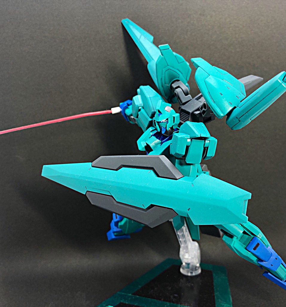 ビームサーベル

二基装備されている格闘武装