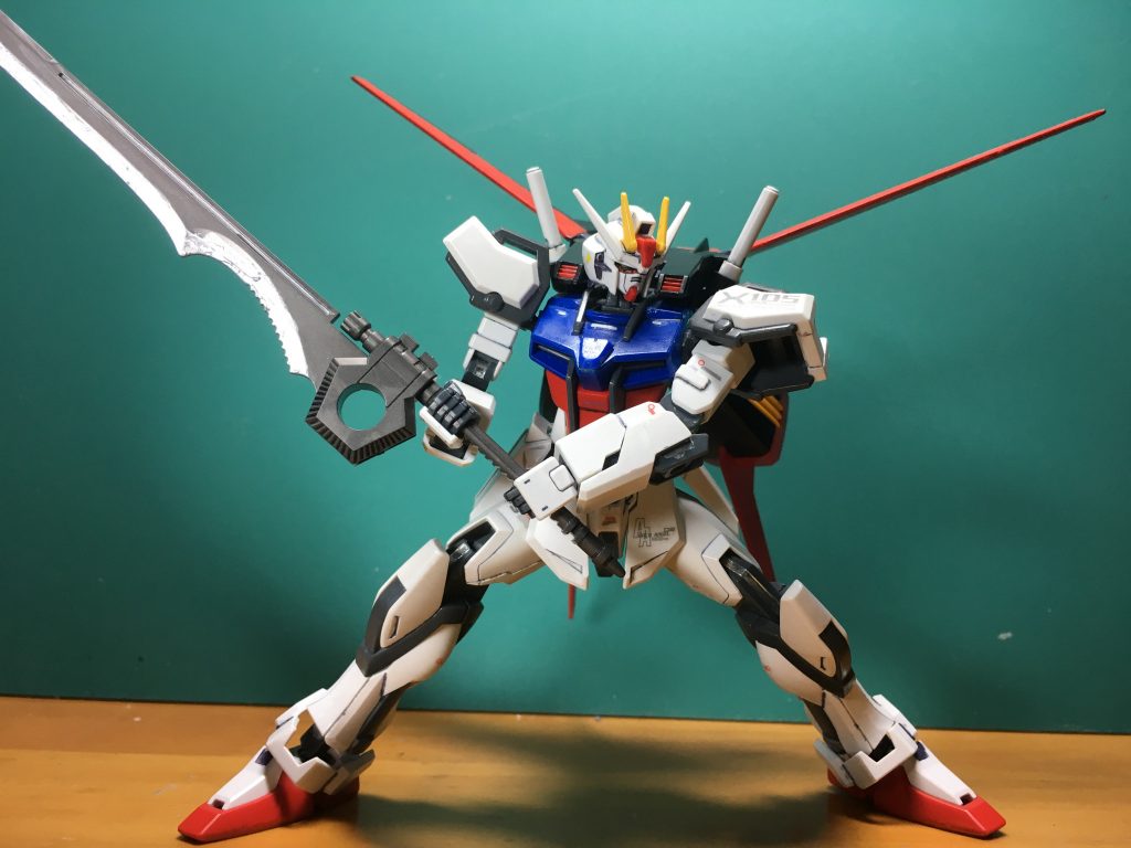 　GAT-X105 ストライクはC.E.のMS開発に大きな影響を与えた。しかし再生産機や強化モデルなどの投入を経て、従来の設計ではC.E.75年時に運用されていたMSに後れを取っていた。