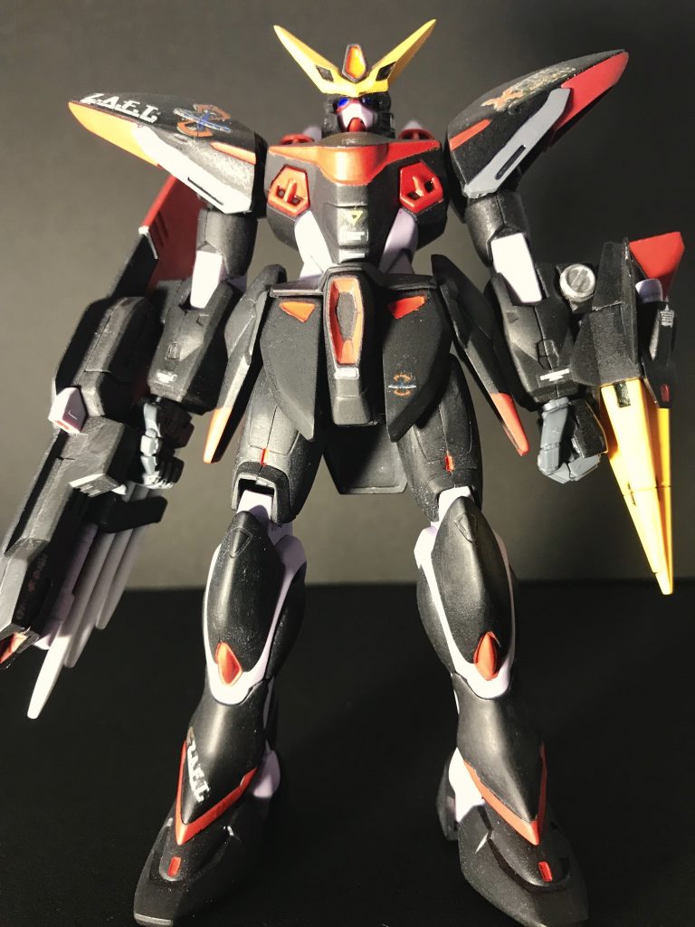 黒ベースに赤が映える・∀・)ノ
水転写デカールをそこらじゅうに貼っております。