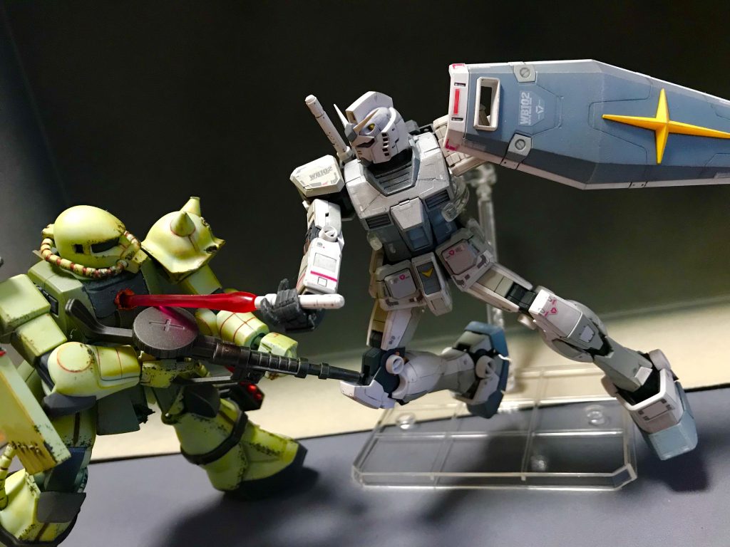 コックピットだけを狙えるのか…！？
（アニメと全然ポーズ違うけど）