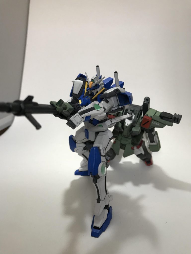 そいつをよこせっ！！こんなやつにぃぃぃ！！！