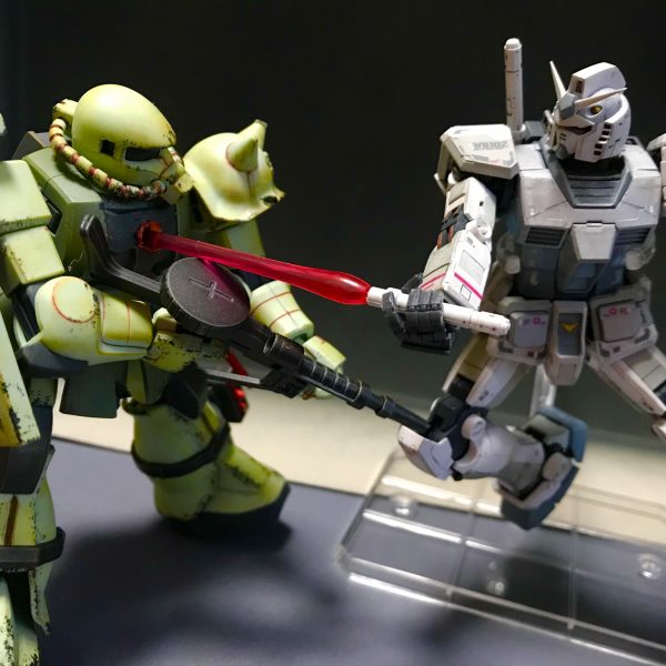 ガンダムG3とやられるザク