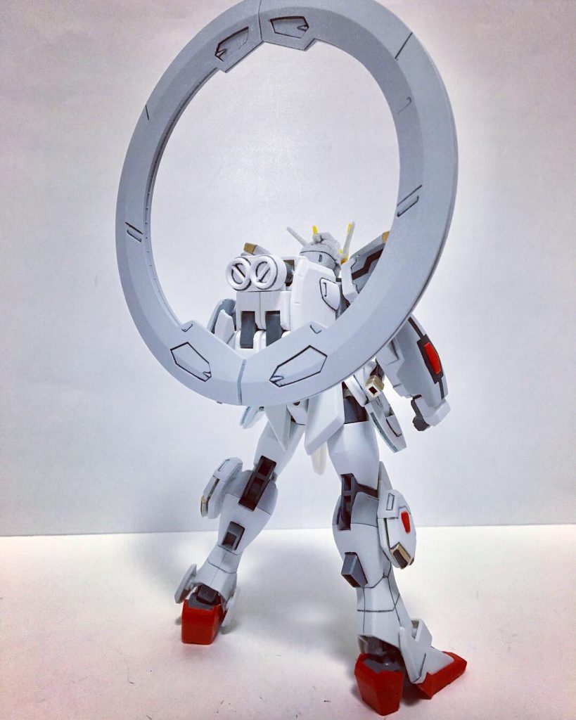 リア。足に付けているのはフォースシルエットから持って来たもので、補助推進、姿勢制御装置の役割です。