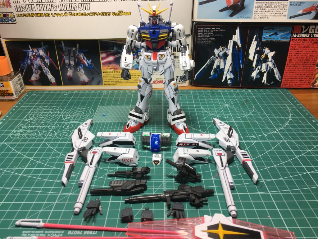 換装箇所は少ないながらも、特徴的なパーツを変えるだけでイメージが変わります。