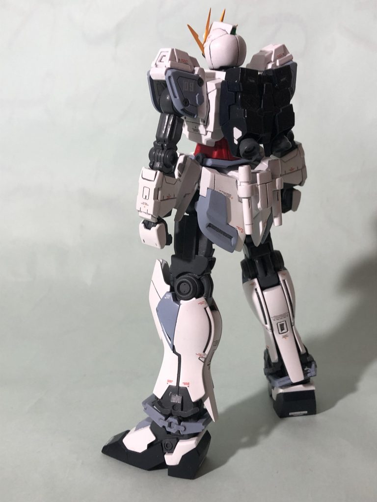 素体リア
こちらも同じく筋彫り中心やディテアップ