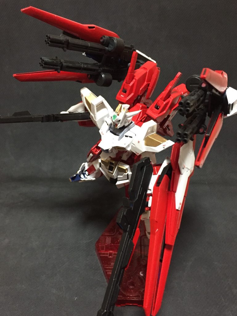 ポージングその3
ガトリングバインダーで攻撃ポーズ