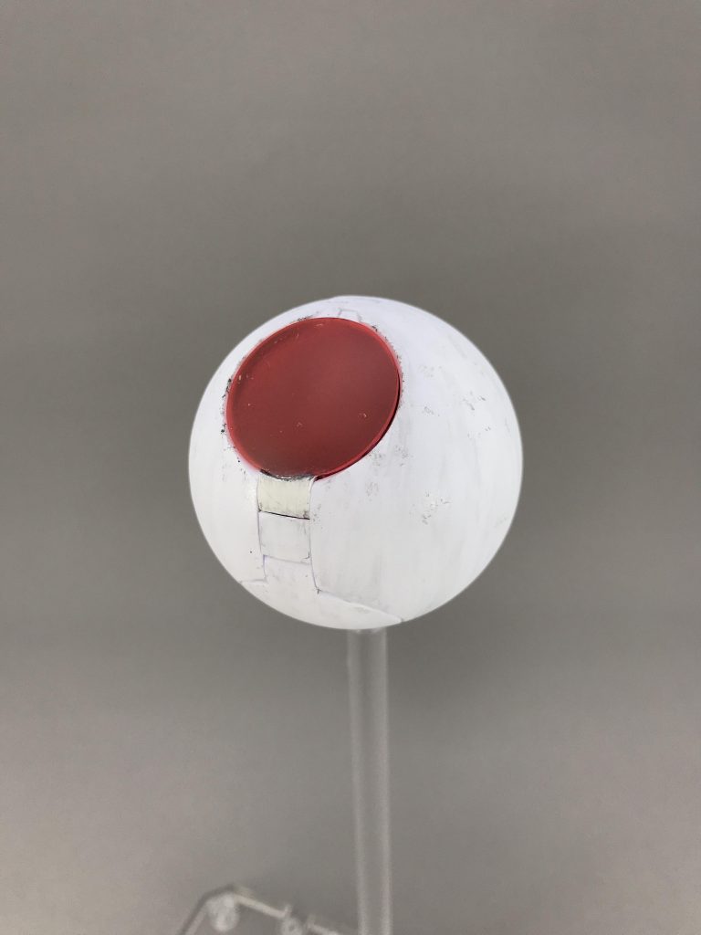 ポッドはどこぞの戦闘民族が乗っていそうな形。