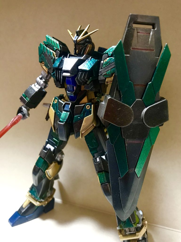 ちなみにこれが以前のもの…地味だ…
カッコ悪い…塗装し直してよかった…のか?笑
マーカーエアブラシ試せたからいっか^_^
エアブラシ持ってない僕でも手軽に出来たのでブラシ塗装したい方はおススメです^_^