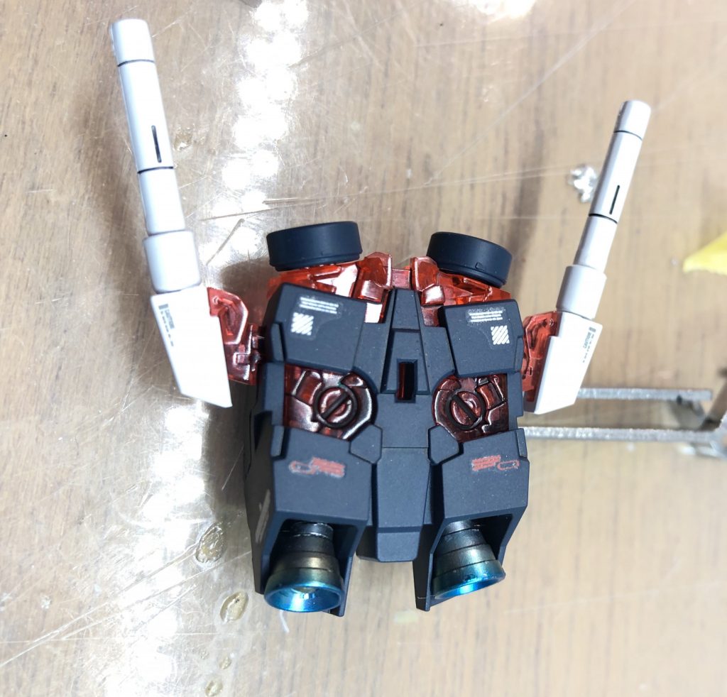 スラスターには初の焼けを再現してみてます