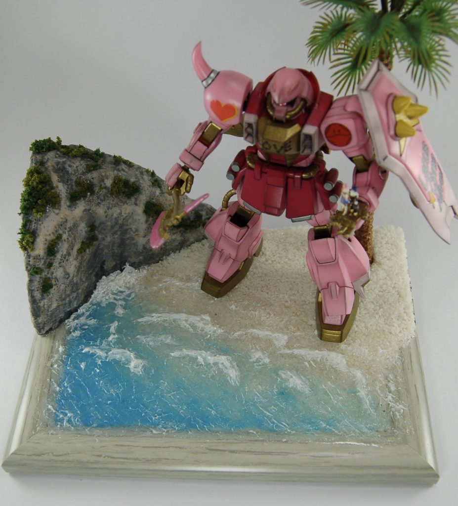 海の波を表現するために、凸部分を作って白く塗装してます！
海の透明感を表現するため、水色塗装の上からモデリングウォーターを流しています！