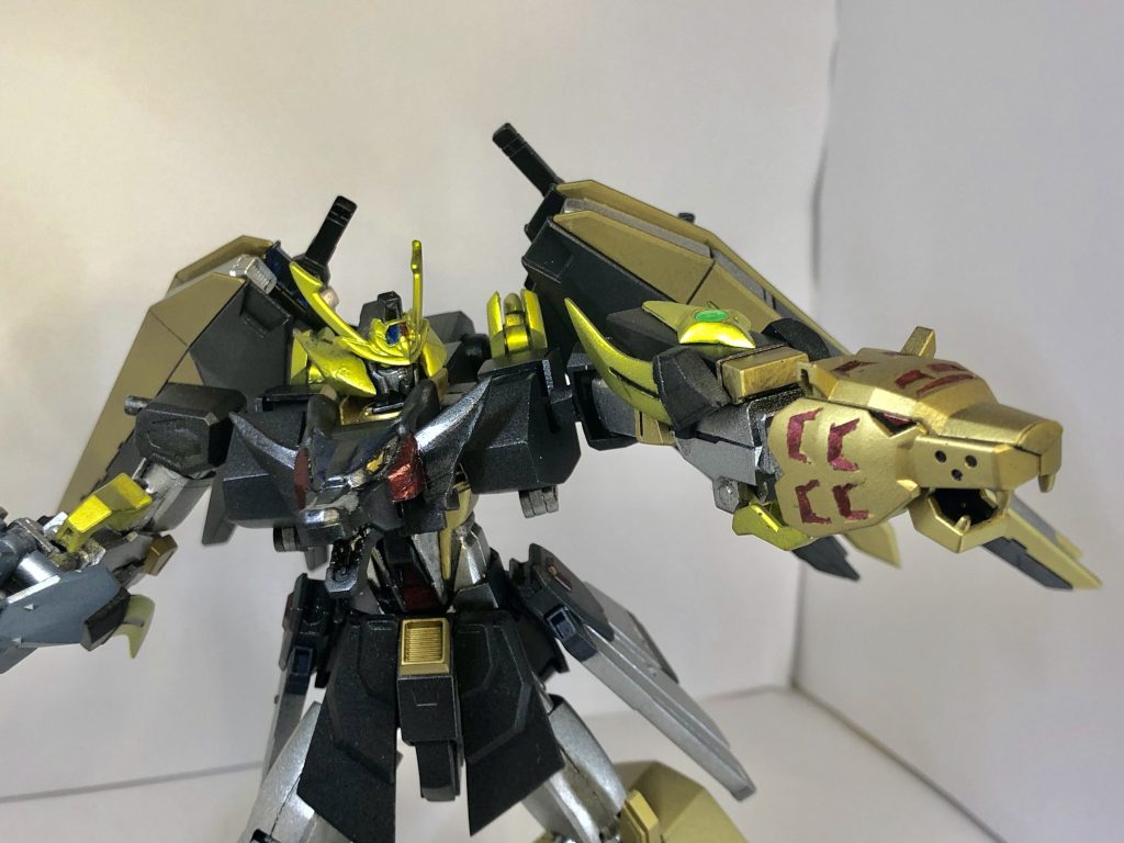 『ウルフナックル』
『タイガーフィスト』
ジーエンアルトロン成分入ってるならどつき合いが出来ないとね。付属している持ち手はなんか銃みたいで気に入らなかったので自作しました。