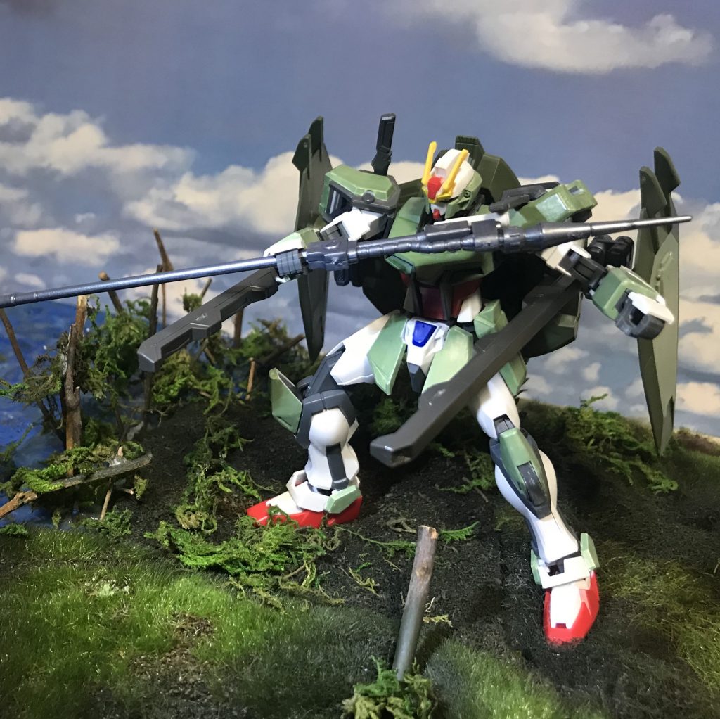 武装はフォビドゥンと殆ど同様だが、一部は改良が施されており近接武器「試製ニーズベグ」は先端付近の鎌をオミット。
代わりに出力調整が可能なビームサーベルを装着し、咄嗟にサーベルを展開してリーチを伸ばす不意打ちが出来るようになった。
「ニーズベグ」なのに鎌ではなく槍になってしまったのは一般兵の平均的な技量ではオリジナルのニーズベグが扱えないと判断された為である。
他にもアーマーシュナイダーの位置が肩に変更され投擲用に若干形状が変わったり左腕のハードポイントに試製散弾銃がマウントされ、このアーマーシュナイダーは後に投擲武装「スティレット」の雛形となったが散弾銃の方はお蔵入りになってしまった。