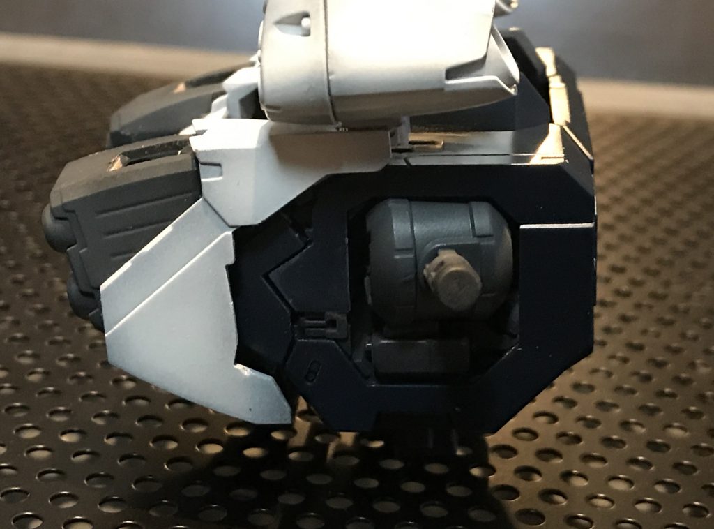 隙間もなくなりピッタリフィットしました。
接着を前提にしているので可能な加工ではありますが。