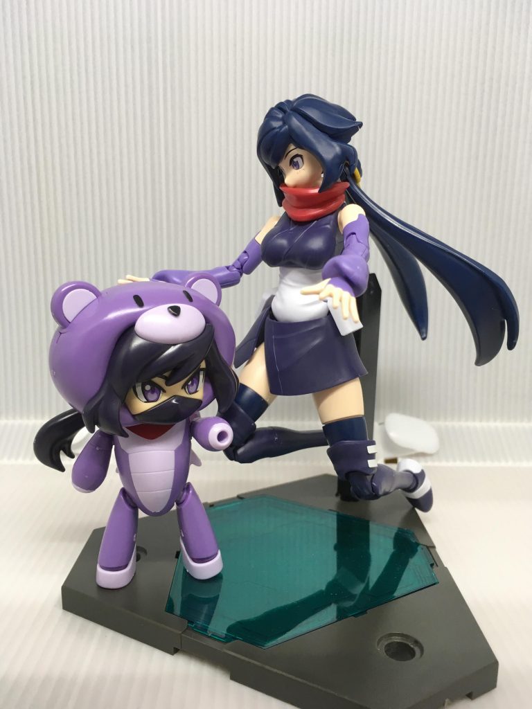 アヤメさんのプチッガイと。なかなか動きます。