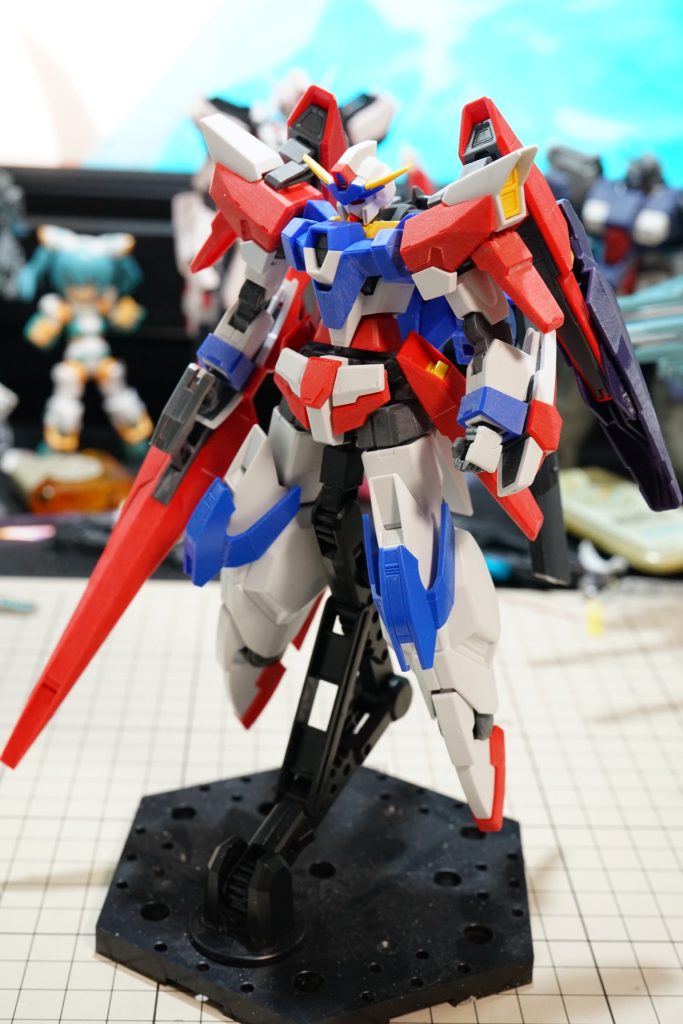 各所にパーツを追加し全体的にボリュームを持たせました