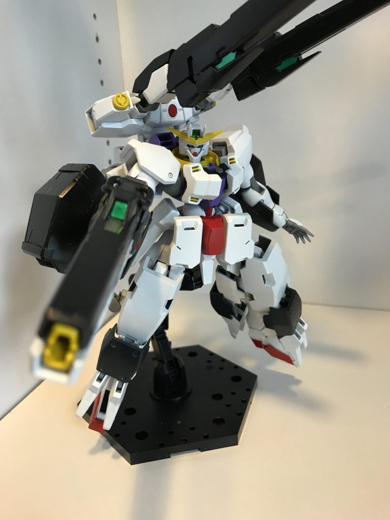 可動を妨げないように各部装甲を取り付けました