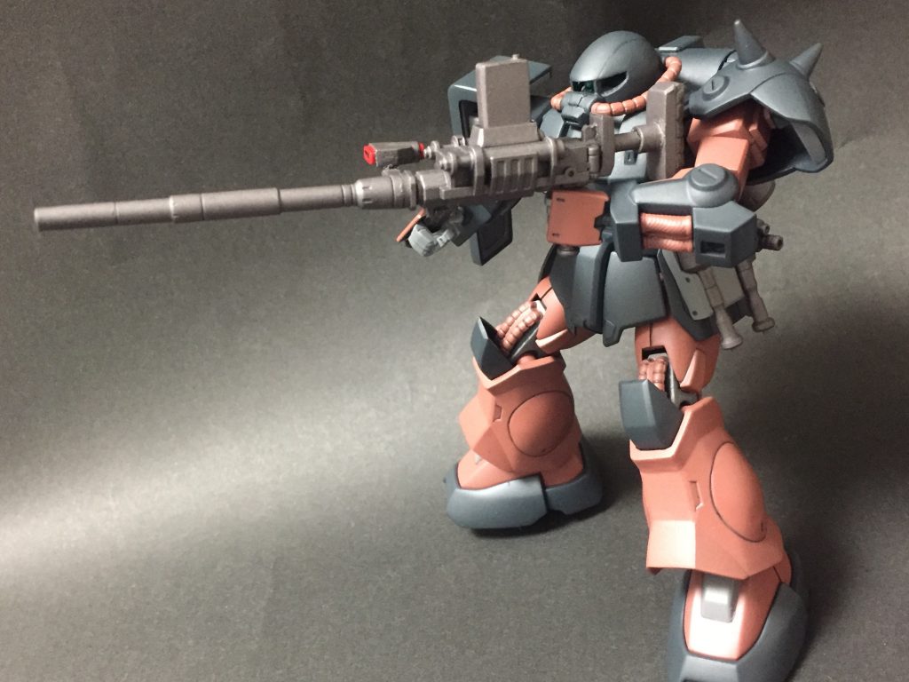 狙撃ライフルは旧ジオン軍が改修したマゼラ・トップ砲を更に改修した面倒な設定の代物です(ﾟ∀ﾟ　)