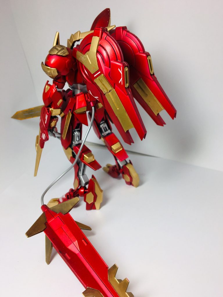 バックです。実はメイスの尻尾が生えてます。