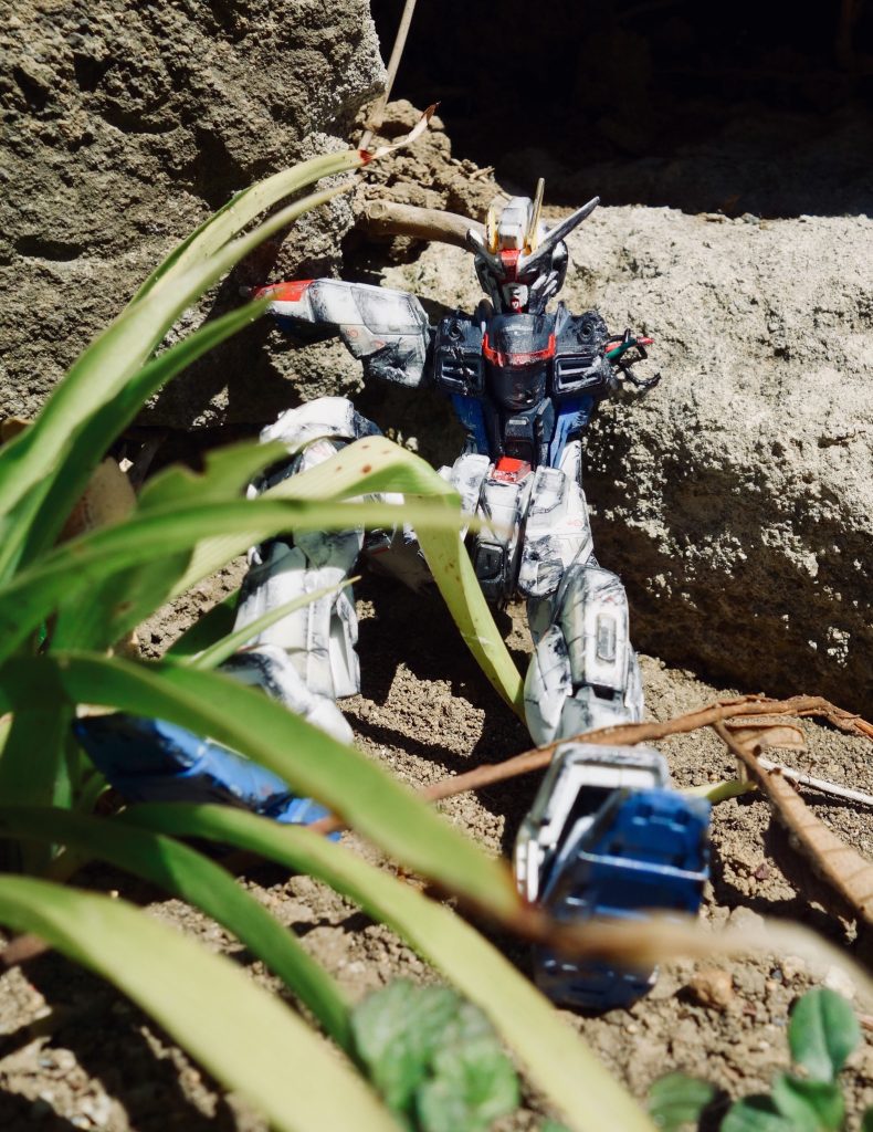 全体的にドロドロのイメージで塗ったので、雨の日に撮影に行けばよかったと後悔。この日に限ってめちゃくちゃ晴天。
花粉も元気に私の目と鼻を攻撃してきました…