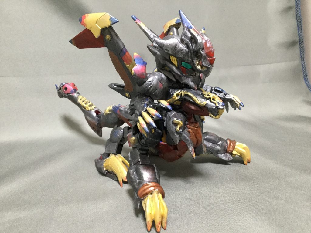 仕上げにファレホで筆塗りしました。まだまだ慣れぬものです…