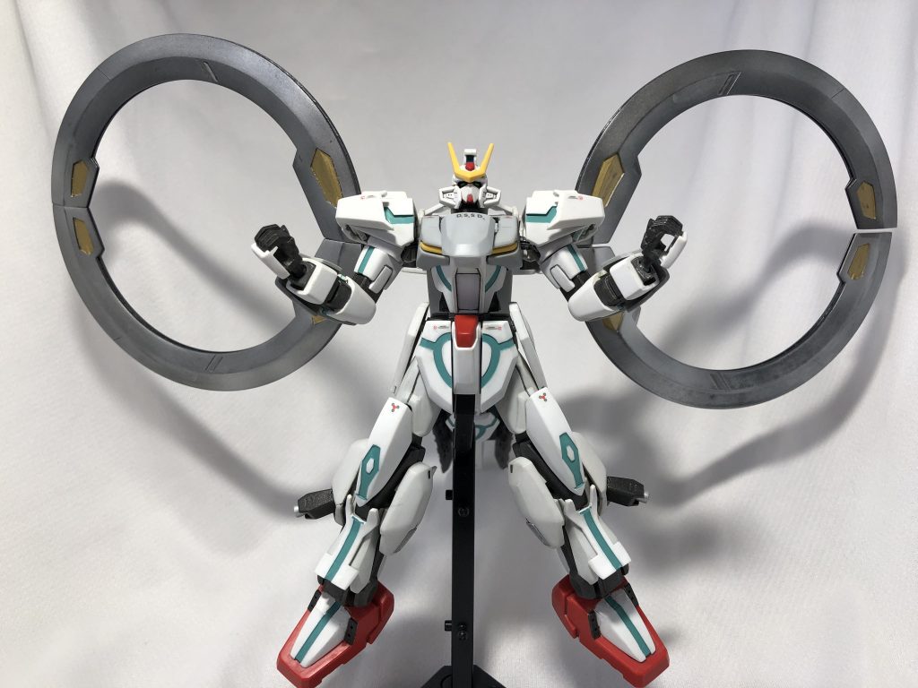 主に肩、足の装甲を強化し防御力を強化