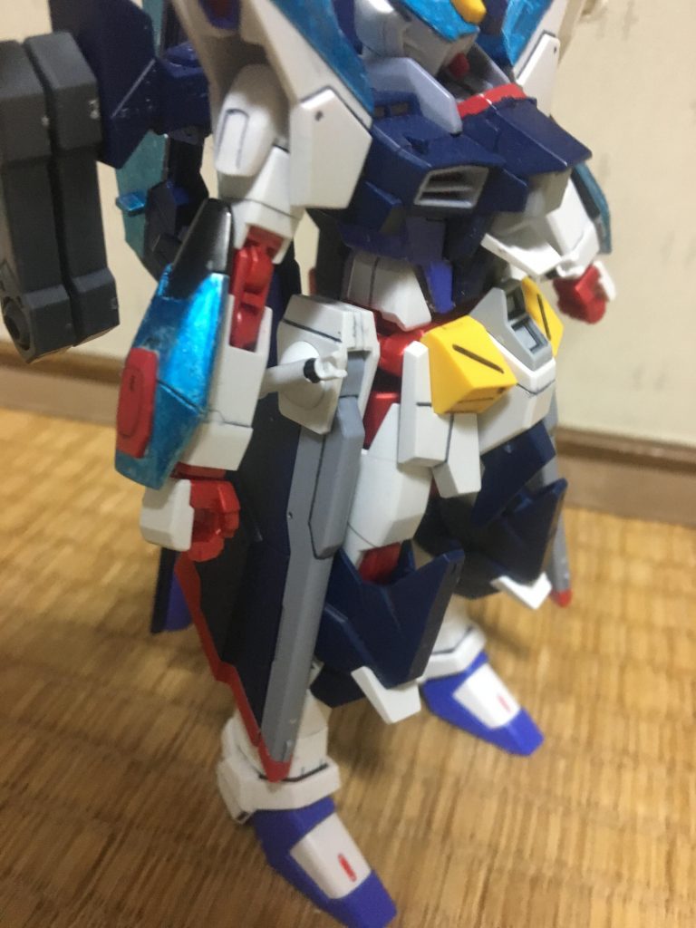 それでも干渉するので、少し削りました。