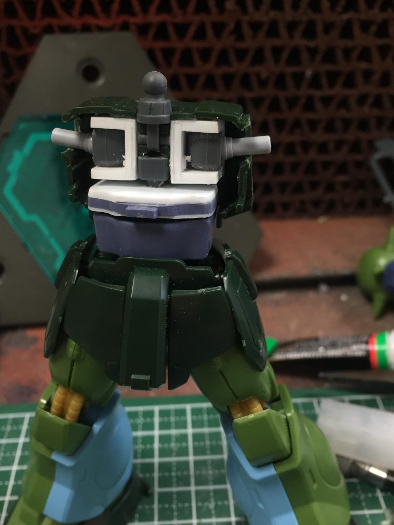 そして前作ハイザック・アグレッサーと同じ構造のボディがこちら．可動範囲は飛躍的に向上します…( ´꒳` )