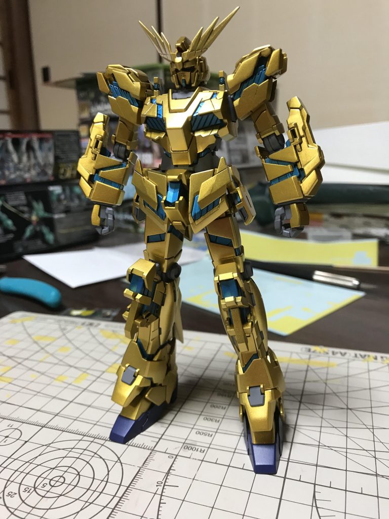 デカール貼ってないのに我慢出来ずに取り敢えず組んでみる。
あぁ、イケメン！！←自画自賛！！