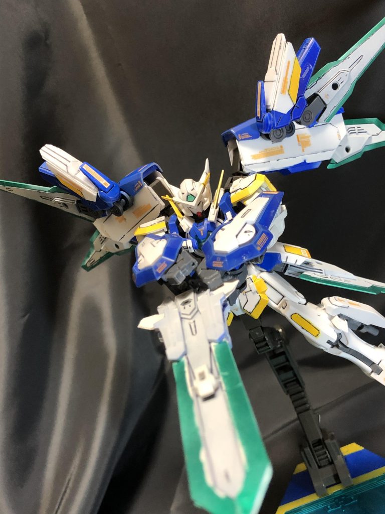 最後の1つはプラ板と組み合わせたりしてバスターソードに見立ててみました！