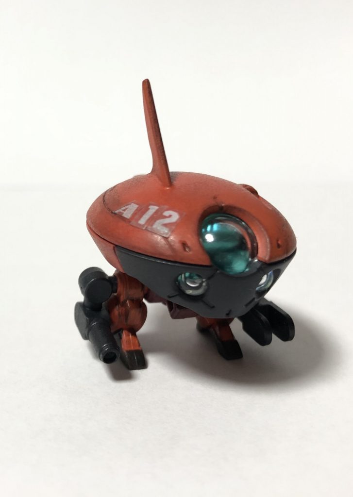 あり合わせのデカールで
赤い人のザクについてる
「A12」を刻印