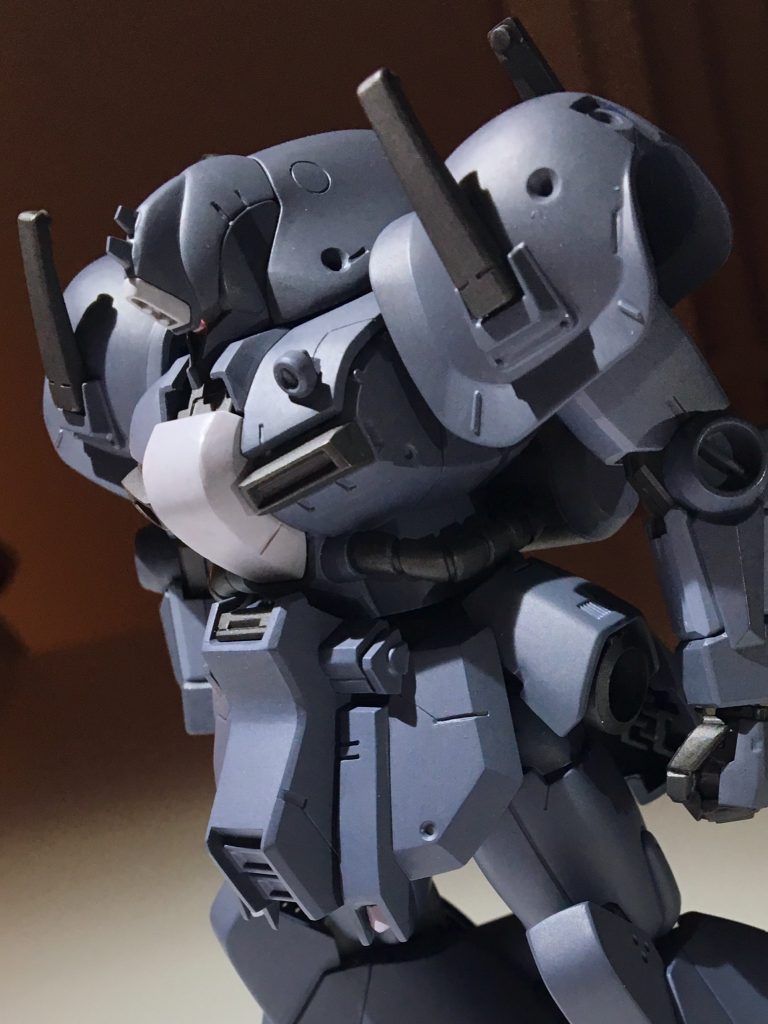 墨入れデカール前。モノアイをもう少しなんとかしたかった。