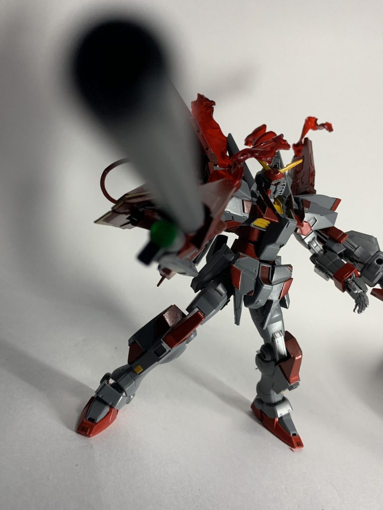 最大出力照射。あらゆる障壁を突破する破壊力を持つ。クールタイムを挟み数発の照射が可能だが、限界照射数を超えた際には機体の最大稼働状態が終了、強制冷却状態に移行する。