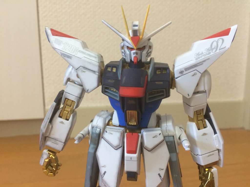 左側だけパステルを乗せた写真かな？