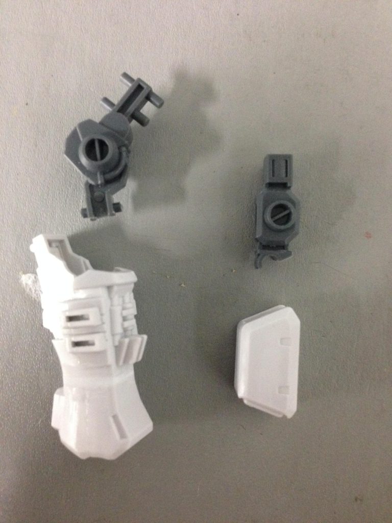 脛の延長、合わせ目消し、後ハメ加工もやってみました。