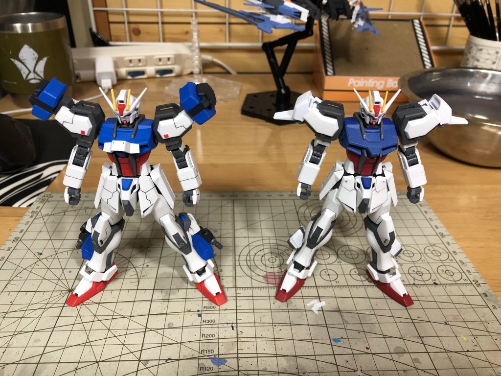 旧アサルトストライクとの比較。
カラーも少し明るくしています。