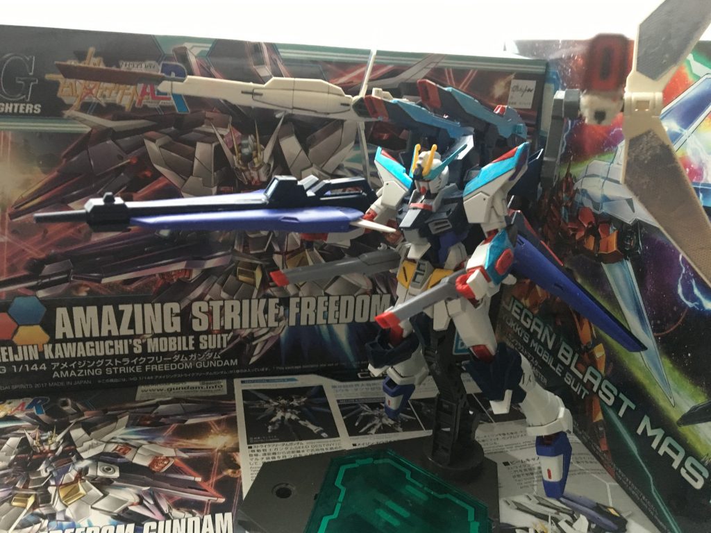 サテライトキャノンについてはアメジングストライクフリーダムガンダムの部分を利用し、広い範囲での攻撃を可能にしました。