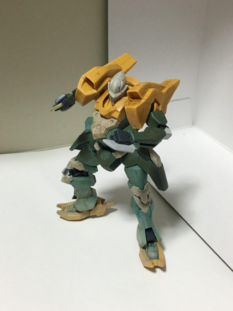 近接格闘戦もなんのその