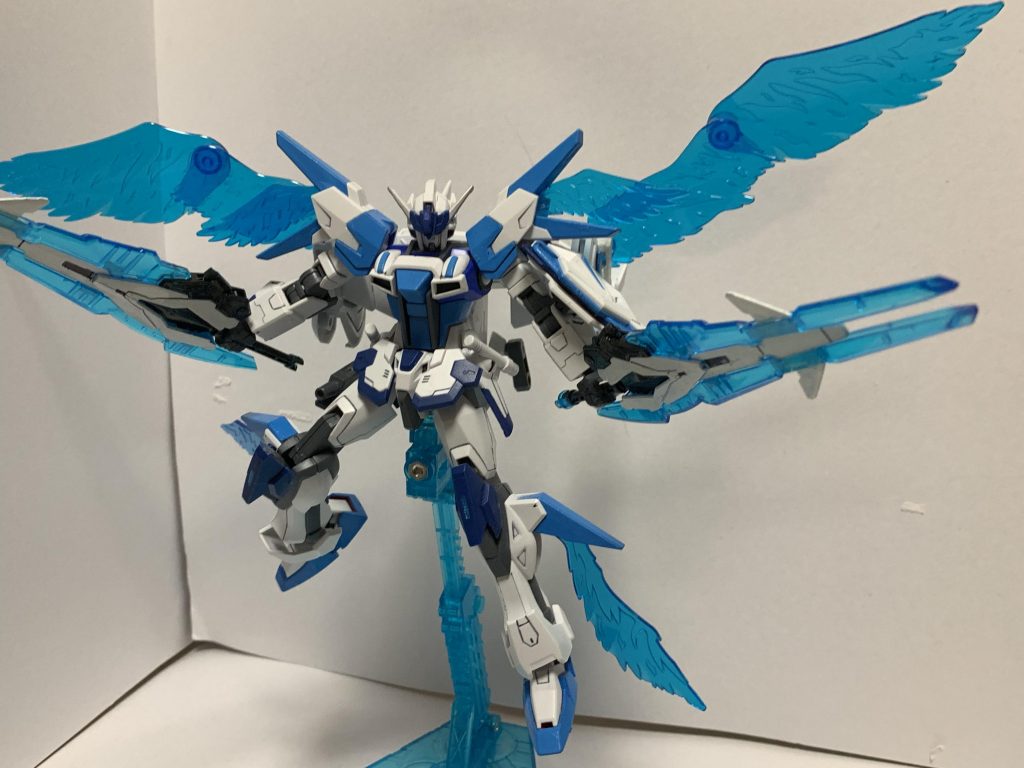 【ツインバルムンク ソードモード】
ヘヴンズブルーWが最終決戦時に装備した追加装備。
勇者ジークフリードの剣「バルムンク」をモチーフとしている。
本装備もエクシルシステムの影響を受け、稼働率により出力も変わる。