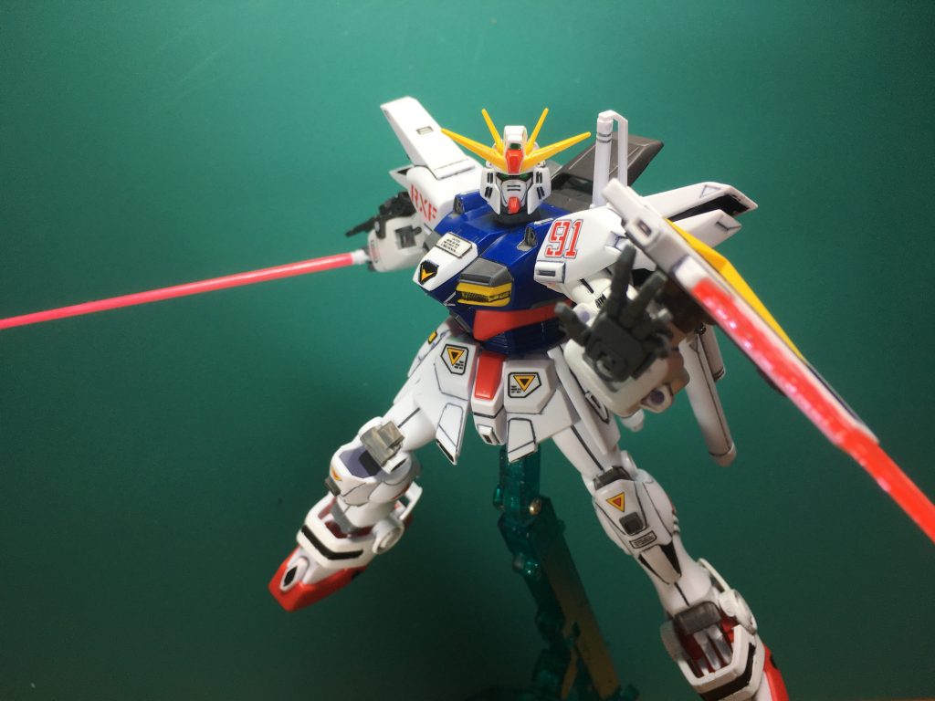 ハンドパーツは「次元ビルドナックルズ(角)Lサイズ」とシステムウェポン付属の持ち手を使用。