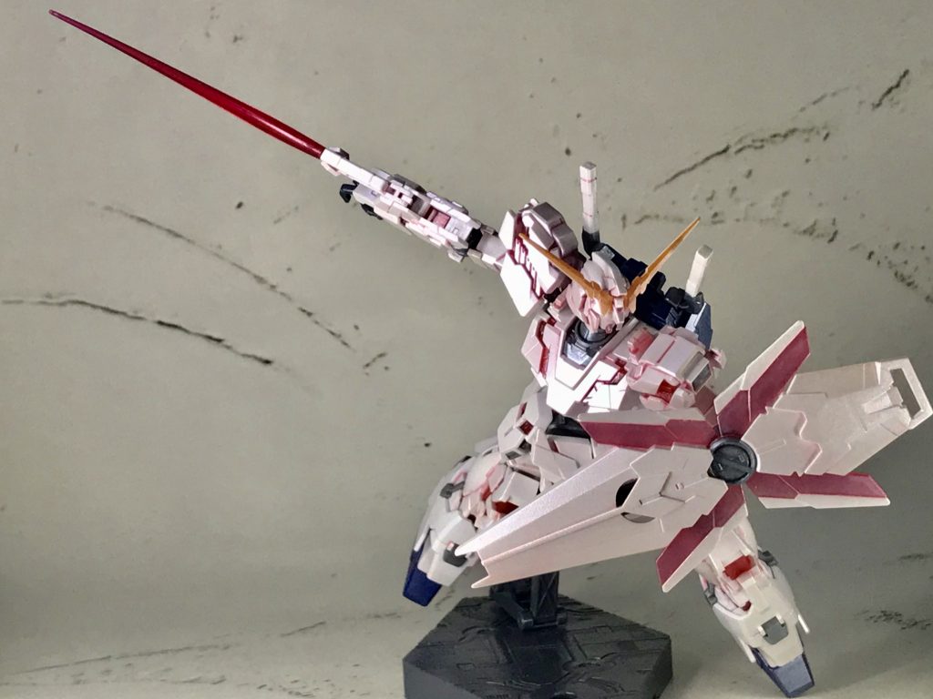 ビームトンファー好き。(バックパックに装備されてるものは軸が折れて接着しているのは内緒…)