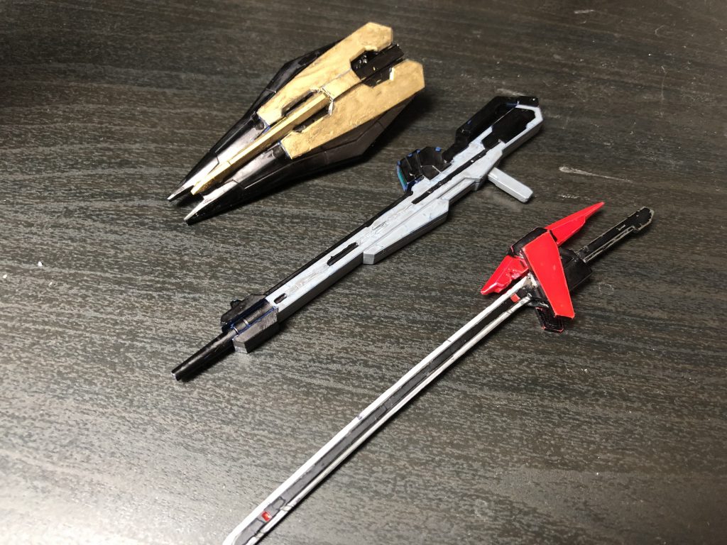 武装は上から ストライクガーター ロングビームライフル 太刀 を装備しています。