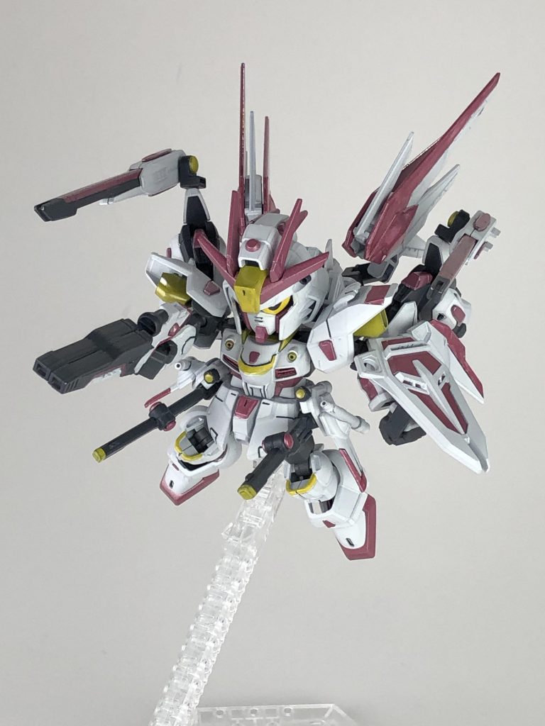 スタービームキャノン改・「ブルダービームキャノン」。スタービルドストライクの原点の武器ですが原点よりも威力、連射性を高めています。
ブルダーはスペイン語で「芽吹き」の意味です。