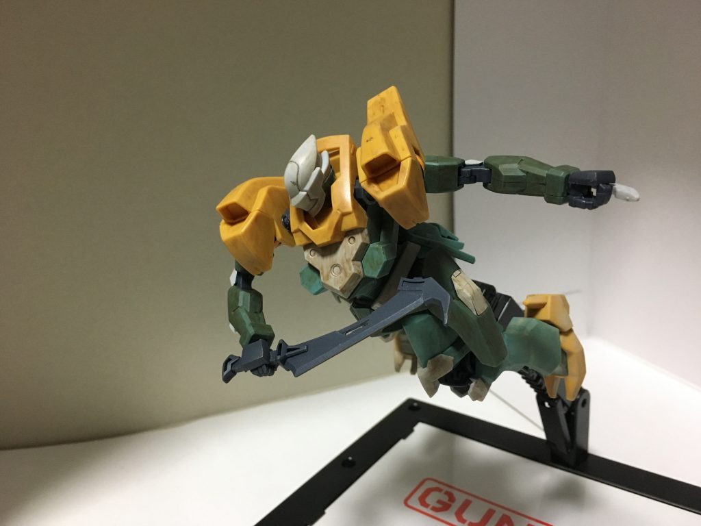 ポージングの練習を色々しています！