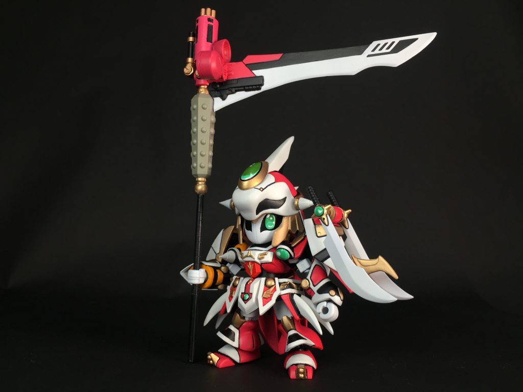 武器は巨大な鎌、ファントムハーケン乙。