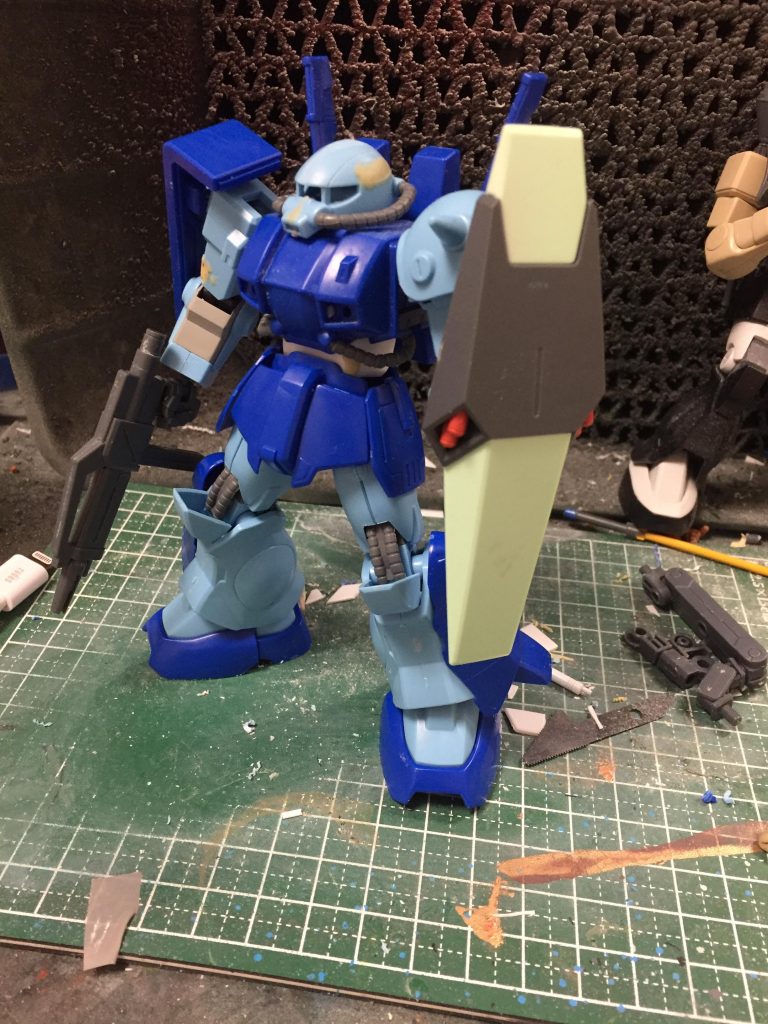 ベースキットはhgucハイザック
部品取りの為に購入していたものを作成したので腰など一部パーツが不足していました…(ヽ´ω｀)忘れてた