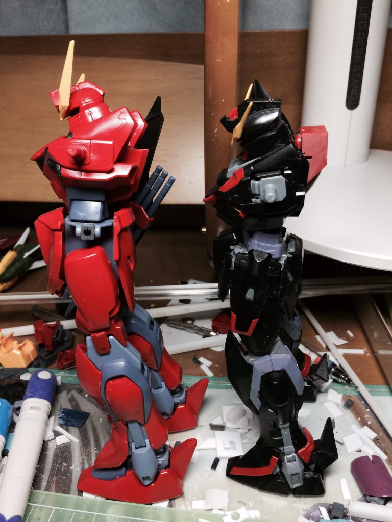 1/100ネブラブリッツとMGブリッツを見比べます。